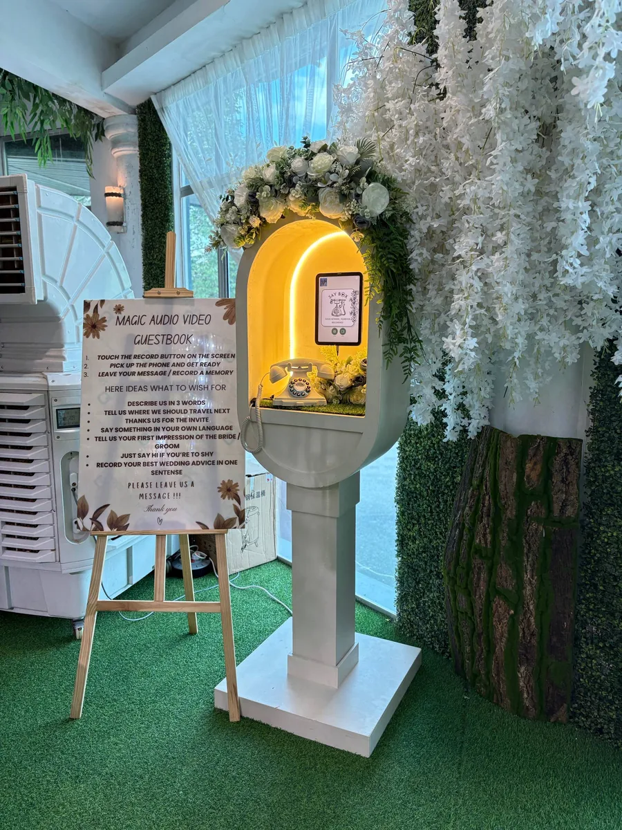 Magic Audio Video Guestbook KotakFlash